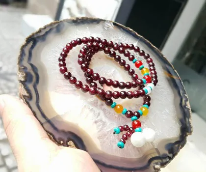 Chuỗi dây hạt lựu có 2 quả tài lộc phỉ thúy FS6336